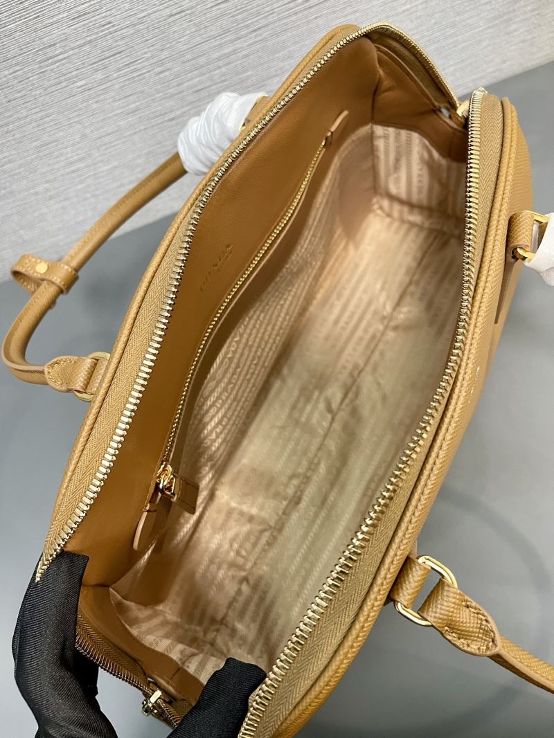 Pra*a top handle bags